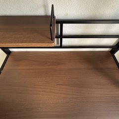 【本日引き取り歓迎】デスク、オフィスチェアセット　状態良好の画像