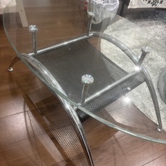 ガラスのテーブルの画像