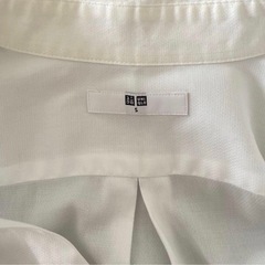 ユニクロ　メンズ　ノンアイロンシャツ　の画像