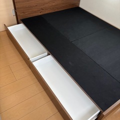 【取引中】ダブルベッド　フレームの画像