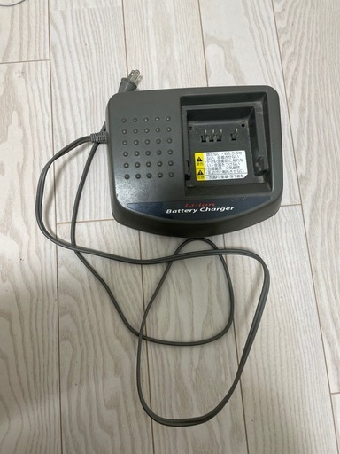 電動自転車　バッテリーx60-22と充電器X23-00