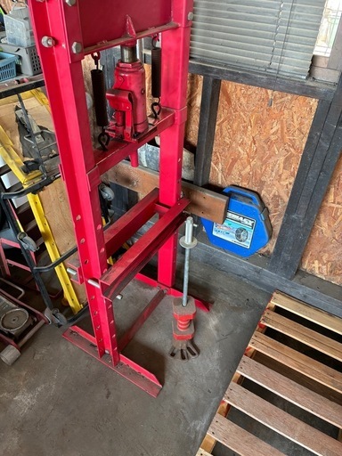 自動車整備工具