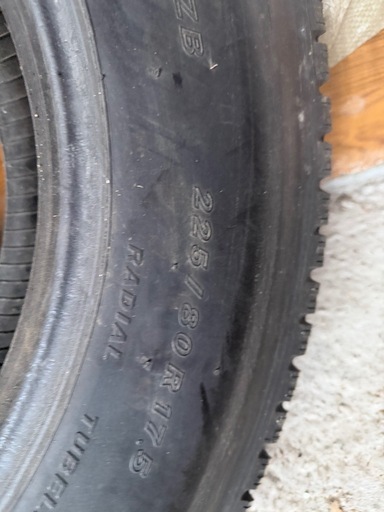 225/80r17.5 スタッドレスタイヤ