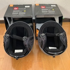 ジュニアスノーヘルメット２つの画像