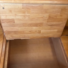 ダイニングテーブルチェアセットの画像