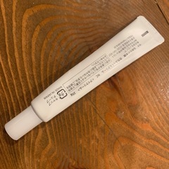 豆乳イソフラボン　アイクリーム　数回使用の画像