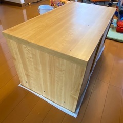 ガラス扉+引出し付き
テレビ台の画像