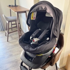 エールべべ・クルットNT2 ノーブル チャイルドシートの画像