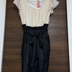 ベージュと黒の半袖ひざ丈ワンピース　size３８の画像