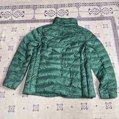 UNIQLO ウルトラライトダウン Lの画像