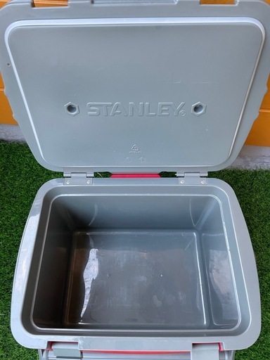 スタンレークーラーボックス　15.1Ｌ　キャンプ　レジャー
