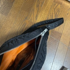 ポーターショルダーバッグの画像