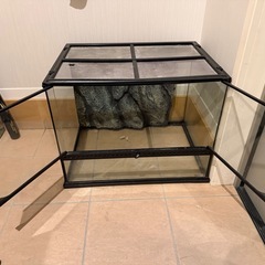 EXOTERRA グラステラリウム 6045爬虫類ケージ     取引成立
の画像