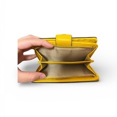 レア！Coach 黄色 財布 ソーホーの画像