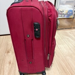 スーツケースの画像