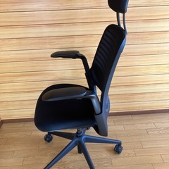 オフィスチェアの画像