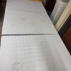 ベッドフレーム　スノコベッド　すのこベッド　シングルベッドフレーム　3つ折りマットレス　シングルマットレスの画像
