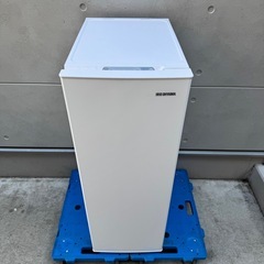 290⭐️2024年製美品★アイリスオーヤマ　冷凍庫　スキマックス　スリム の画像