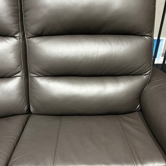 ニトリ　2人掛け　電動リクライニングソファ　Nビリーバ2革DBR ダークブラウンの画像