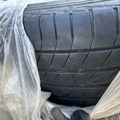 ノーマルタイヤの画像