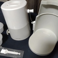 かき氷機　ドウシシャ とろ雪 手動かき氷器 TOROYUKI  数回使用のみ、美品　手動だからどこでも使えます。の画像