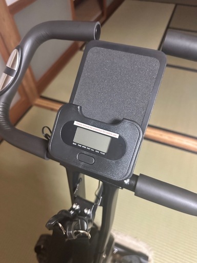 エアロバイク 家庭用 静音 フィットネスバイク 5機能  折りたたみ 16段階負 値下げ可
