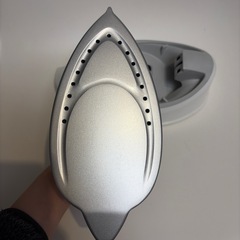 TOSHIBA コードレスアイロンの画像