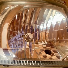 ハイエース 200系 純正ヘッドライトの画像