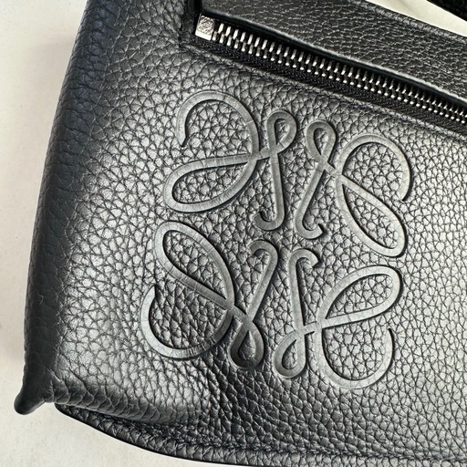 LOEWE メンズ　バッグ