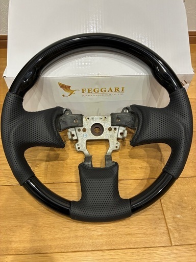 FEGGARI フェガーリ ステアリング ハンドル    ステップワゴン、フリード