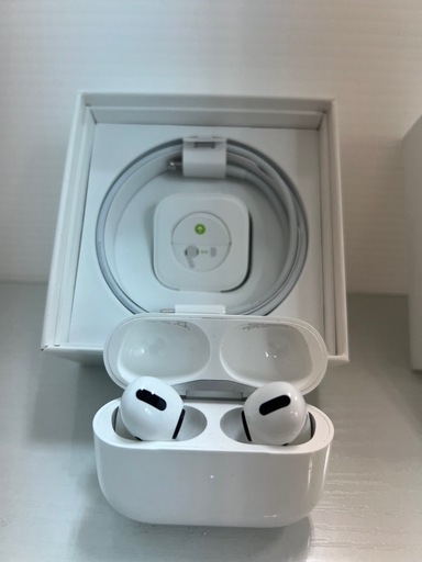 極美品　AirPods  Pro 第1世代　