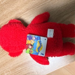 テレタビーズ　赤　ぬいぐるみの画像