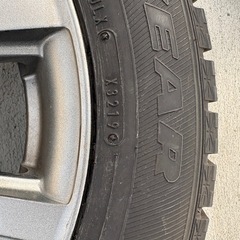 フリードハイブリッドプラスアイスナビタイヤ4本の画像