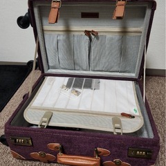 新品未使用キャリーケースの画像