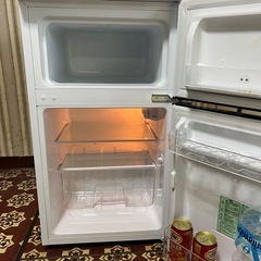 93L　冷凍冷蔵庫　2021年製　Hisense HR-B95A　洗濯機とセットで２万円の画像