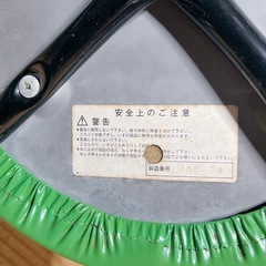  丸イス グリーン 座面クッション スチール脚 4本脚タイプの画像