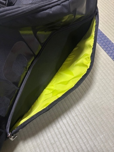Babolat テニスラケットバッグ　ダッフルバッグ