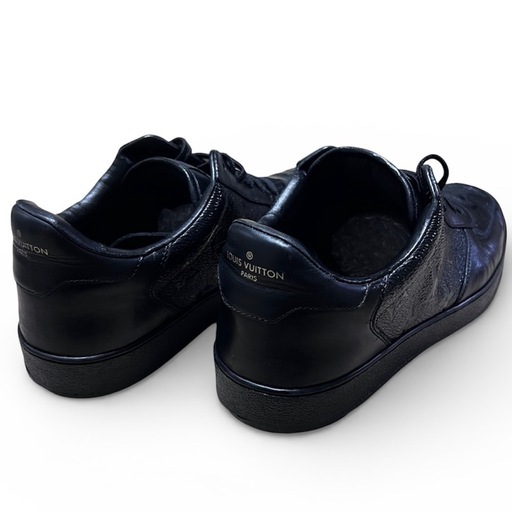 【美品】Louis Vuitton ルイヴィトンスニーカー　大人気リヴォリライン　モノグラム　レインボーエンボス　レザー