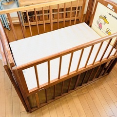 木製ベビーサークル　ベビーベッドの画像