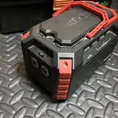 リチウムバッテリーとポータブル電源の画像