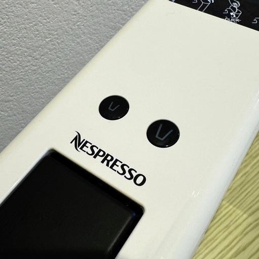 【 Nespresso ネスプレッソ 】 エッセンサミニ マシン本体　美品