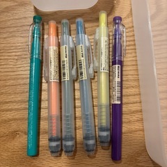無印　蛍光ペンなどの画像