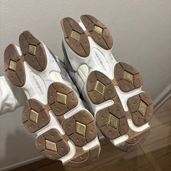 ニューバランス9060の画像