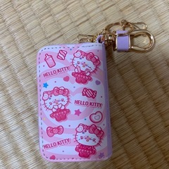 ♡新品♡サンリオ　スマートキーケース 　ハローキティの画像