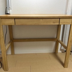 ニトリ　勉強机の画像