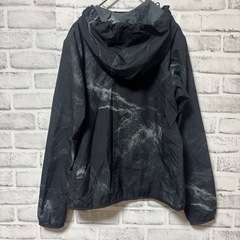 UNIQLO レディース　ウィンドブレーカーの画像