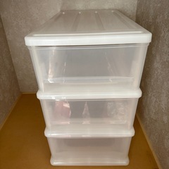 透明収納ボックスの画像