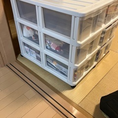 取引中)収納ケース　押入れサイズの画像