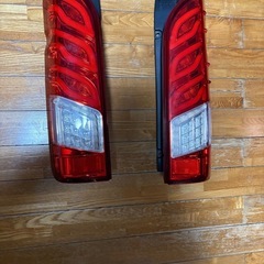 ♯２００系ハイエース♯テールランプ♯ＬＥＤの画像