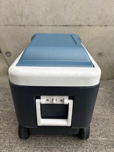 ホイール付き大型クーラーボックス　イグルー マックスコールド40QTホイール IGLOO